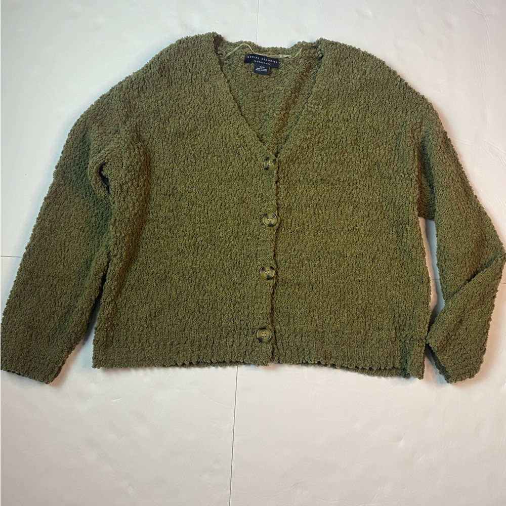 Social Standards by Sanctuary womens olive color sweater 4 front button sz s